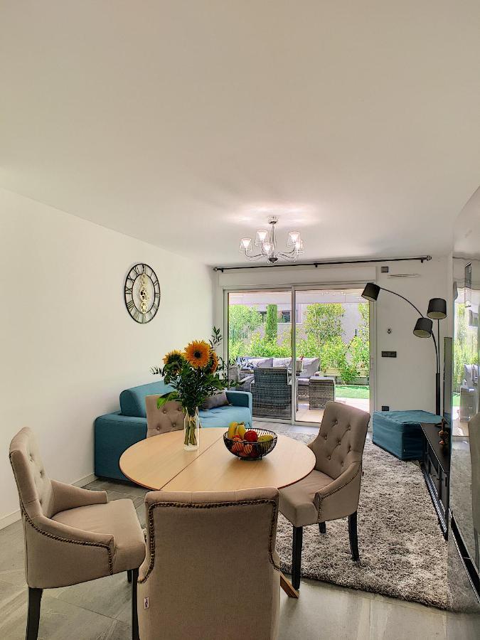 Palm Beach Apartment With A Pool In The Residence Cannes Esterno foto